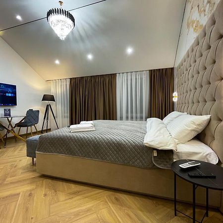Myfreedom Lux Апартаменти Центр Вул Євгена Чикаленка 33 М Хрещатик เคียฟ ภายนอก รูปภาพ